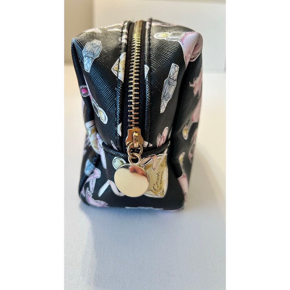 Rihanna Perfume Cosmetic Bag Black with Heels Jewelry Perfume Bottles - Picture 2 of 12